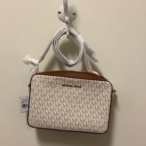 Michael Kors Crossbody